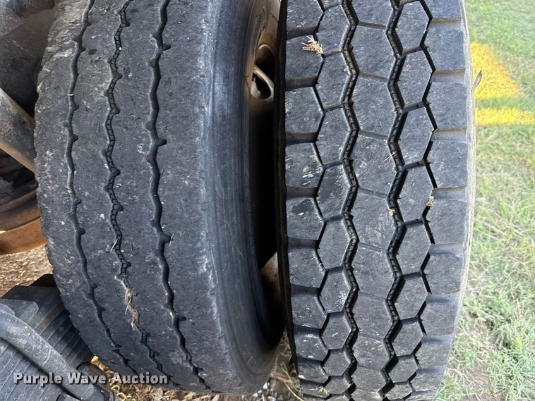 image for item GH9378 1997 Mack CH613 dump truck