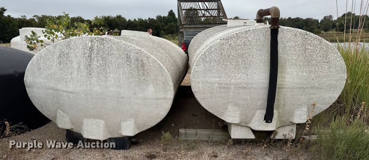 image for item GH9435 (2) tanks