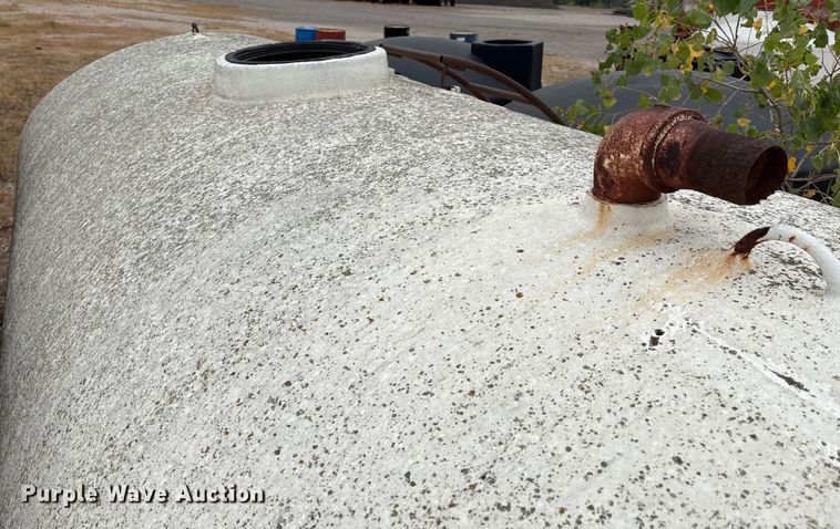 image for item GH9435 (2) tanks