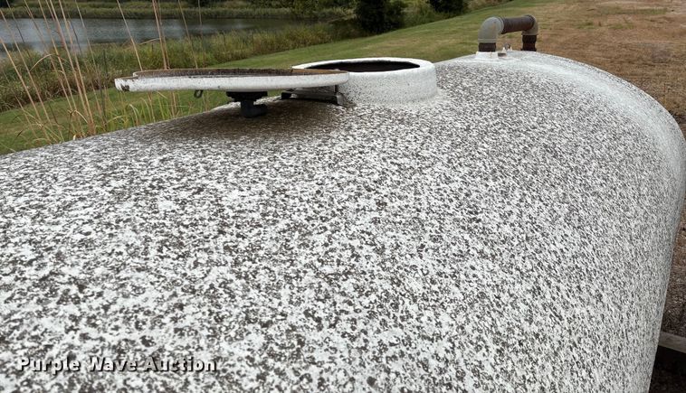 image for item GH9435 (2) tanks