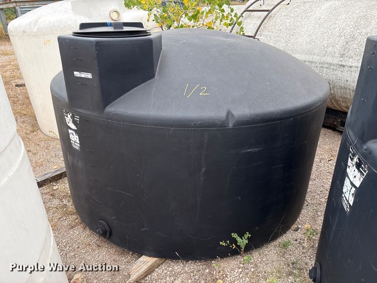 image for item GH9436 (2) poly tanks