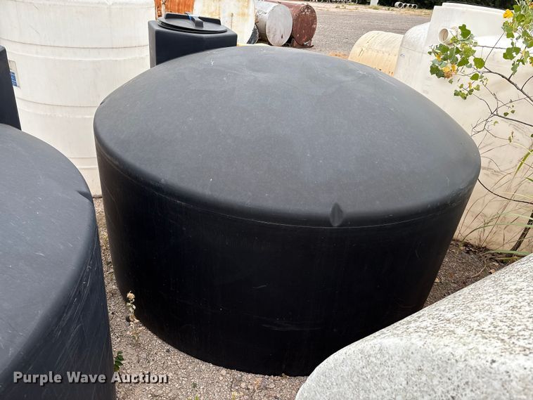 image for item GH9436 (2) poly tanks