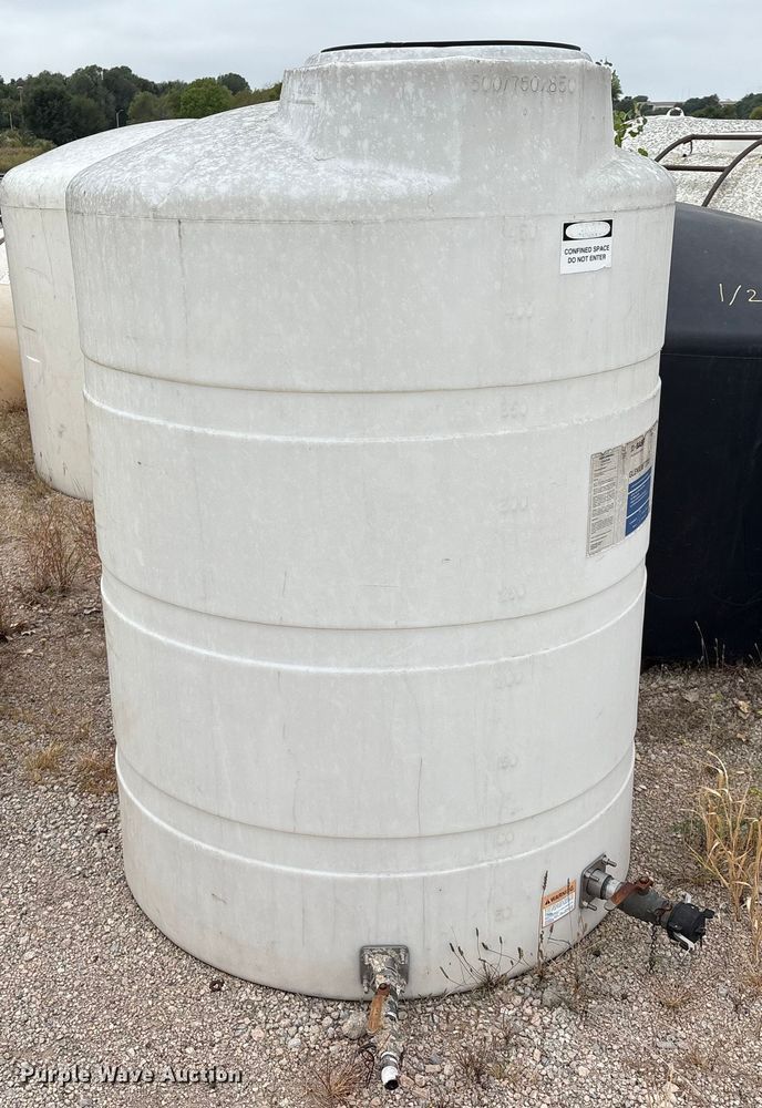 image for item GH9437 (5) poly Tanks