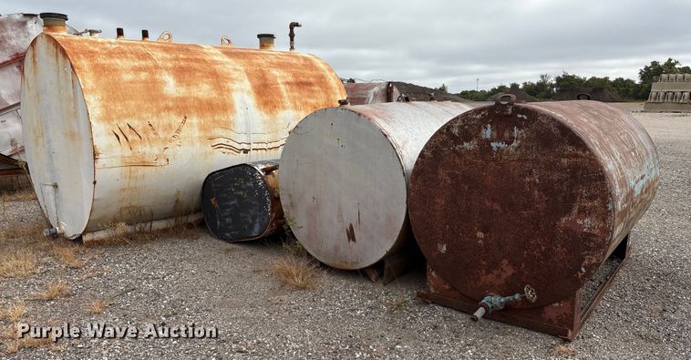 image for item GH9438 (4) steel tanks