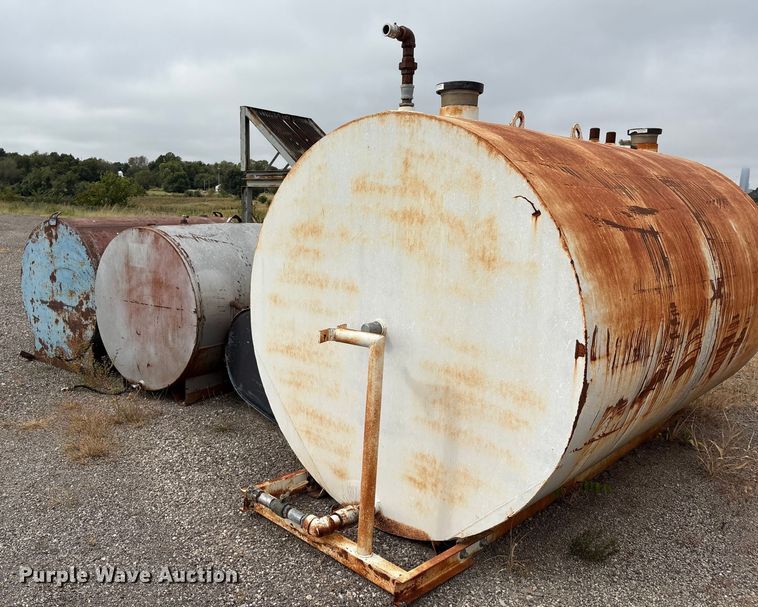 image for item GH9438 (4) steel tanks