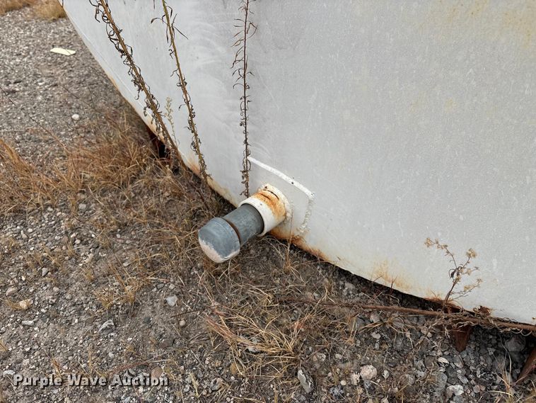 image for item GH9438 (4) steel tanks