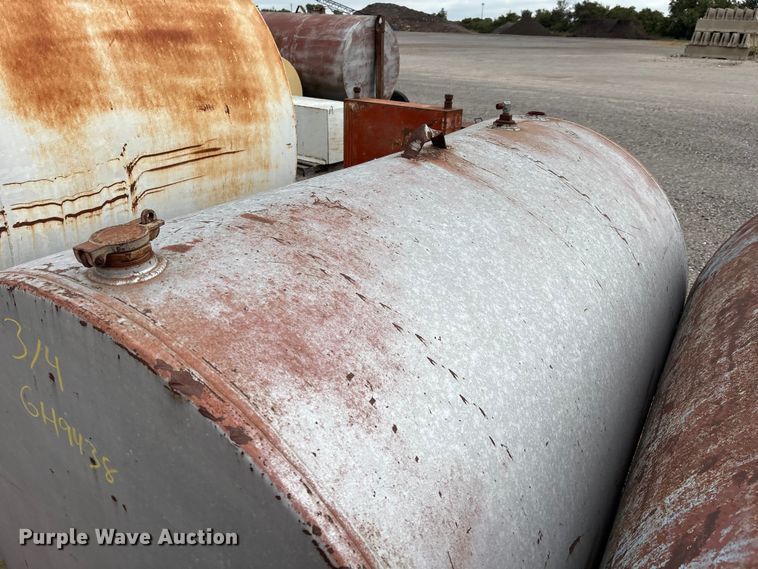 image for item GH9438 (4) steel tanks