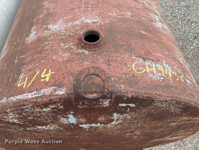image for item GH9438 (4) steel tanks