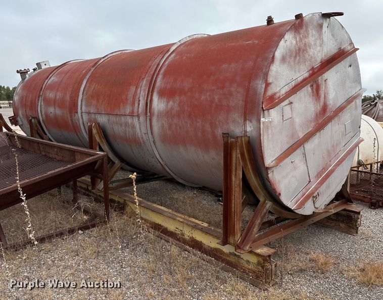 image for item GH9439 Tank