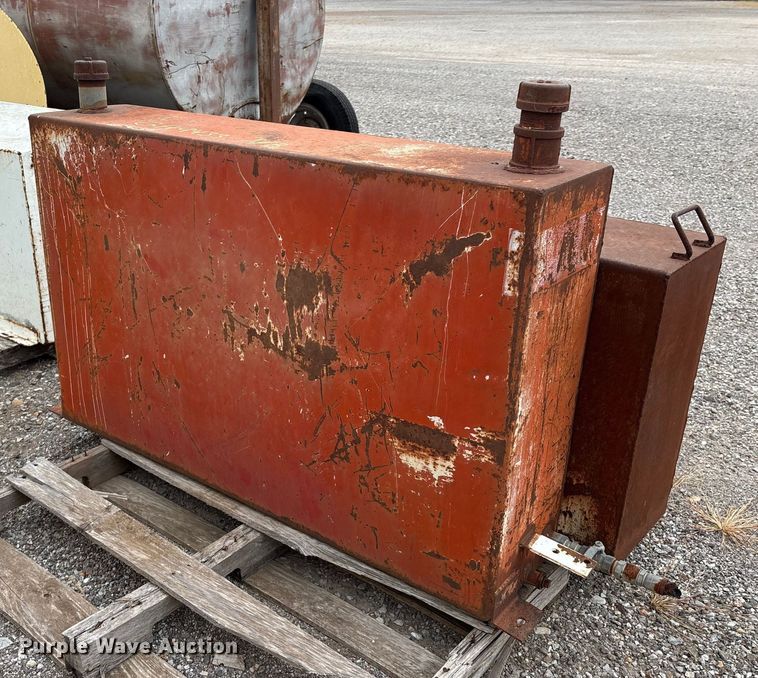 image for item GH9443 (3) fuel transfer tank