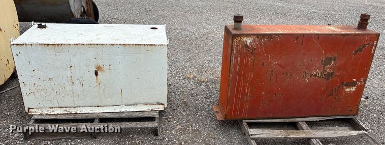 image for item GH9443 (3) fuel transfer tank