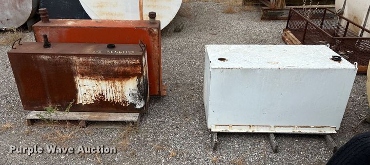 image for item GH9443 (3) fuel transfer tank