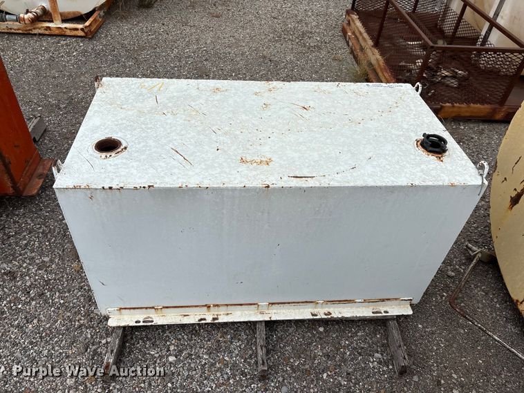 image for item GH9443 (3) fuel transfer tank