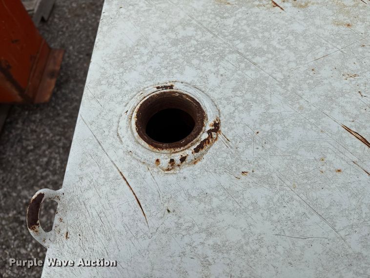 image for item GH9443 (3) fuel transfer tank