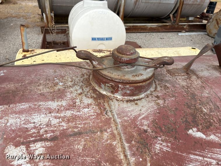 image for item GH9444 Fuel trailer