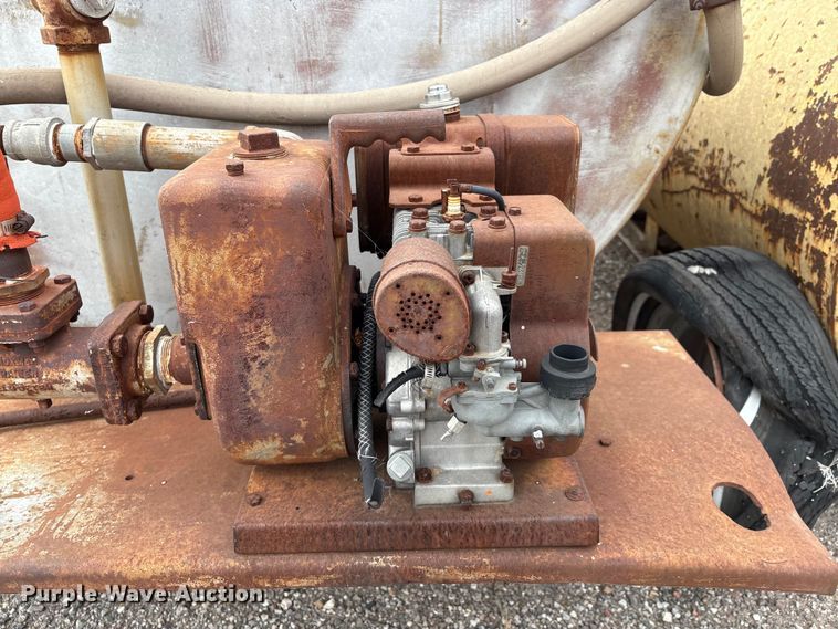 image for item GH9444 Fuel trailer