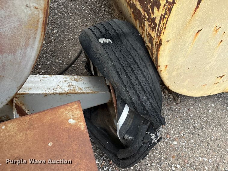 image for item GH9444 Fuel trailer