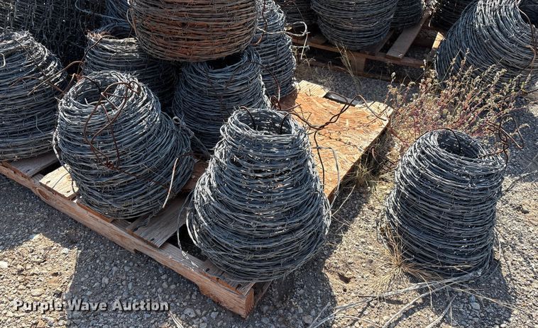 image for item GH9449 Approximately 18 rolls of barbed wire