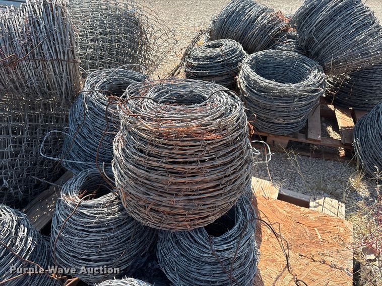 image for item GH9449 Approximately 18 rolls of barbed wire