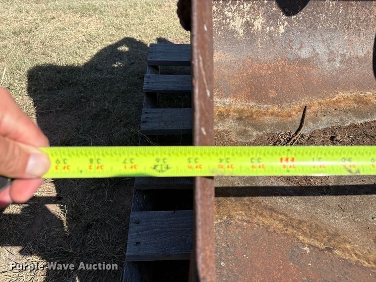 image for item IE9222 (2) backhoe buckets