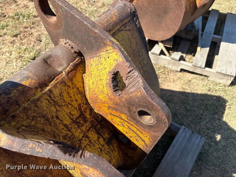 image for item IE9222 (2) backhoe buckets