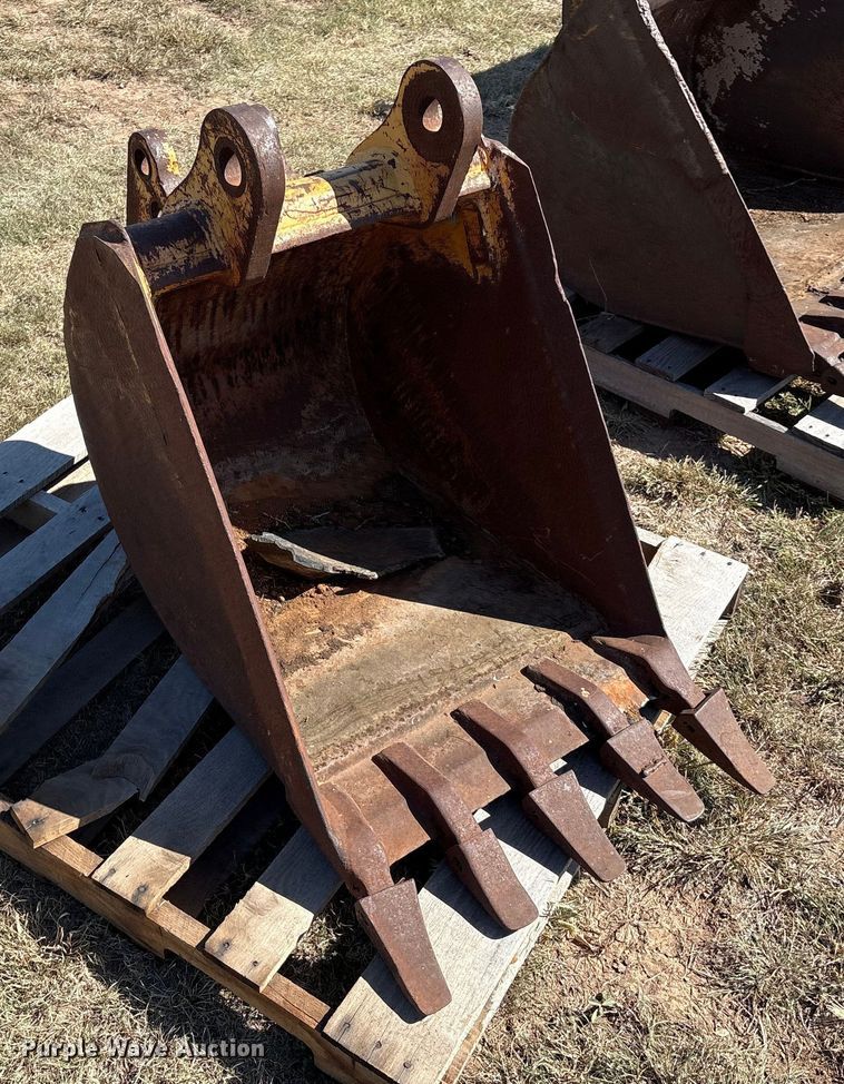 image for item IE9222 (2) backhoe buckets