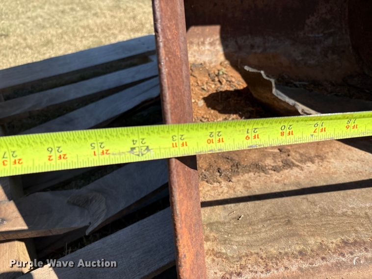 image for item IE9222 (2) backhoe buckets