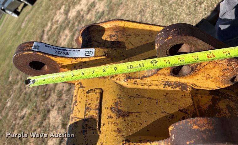 image for item IE9222 (2) backhoe buckets