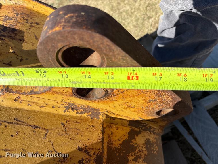 image for item IE9222 (2) backhoe buckets