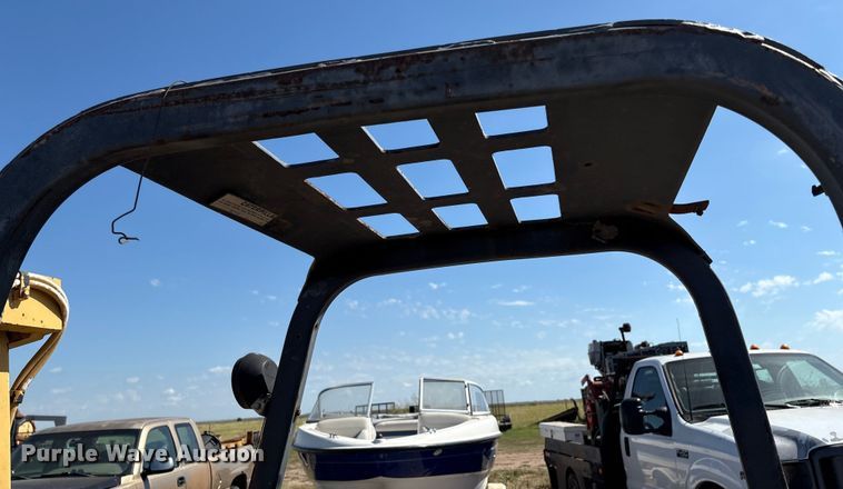 image for item IE9225 Caterpillar T40C forklift