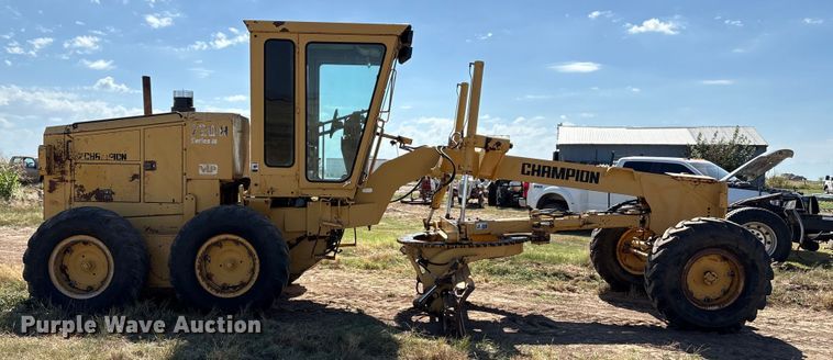 MOTOCONFORMADORA CHAMPION 720A 1990