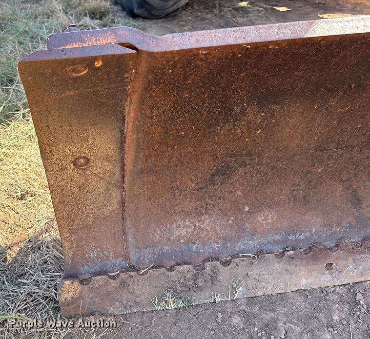 image for item IE9226 1990 Champion 720 A motor grader