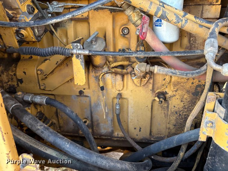 image for item IE9226 1990 Champion 720 A motor grader