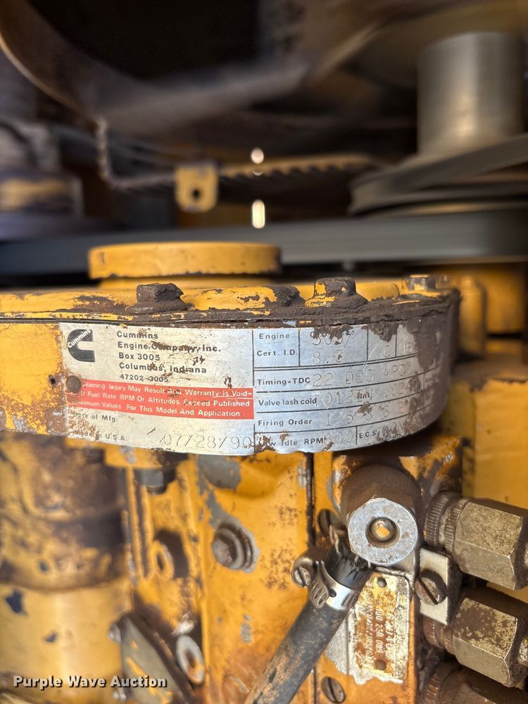 image for item IE9226 1990 Champion 720 A motor grader