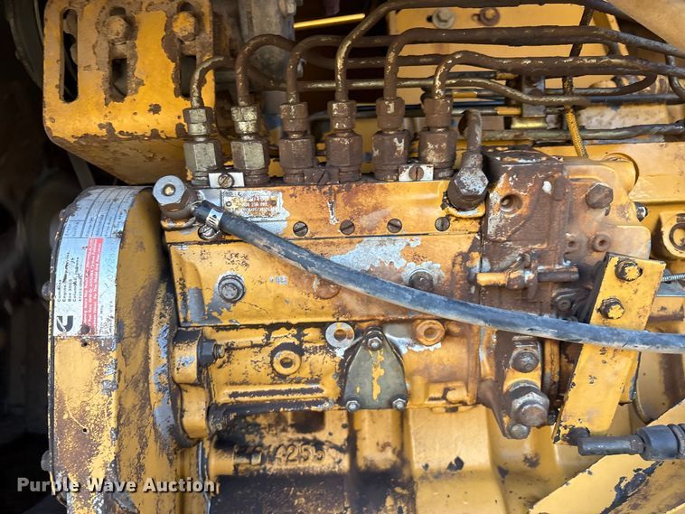 image for item IE9226 1990 Champion 720 A motor grader