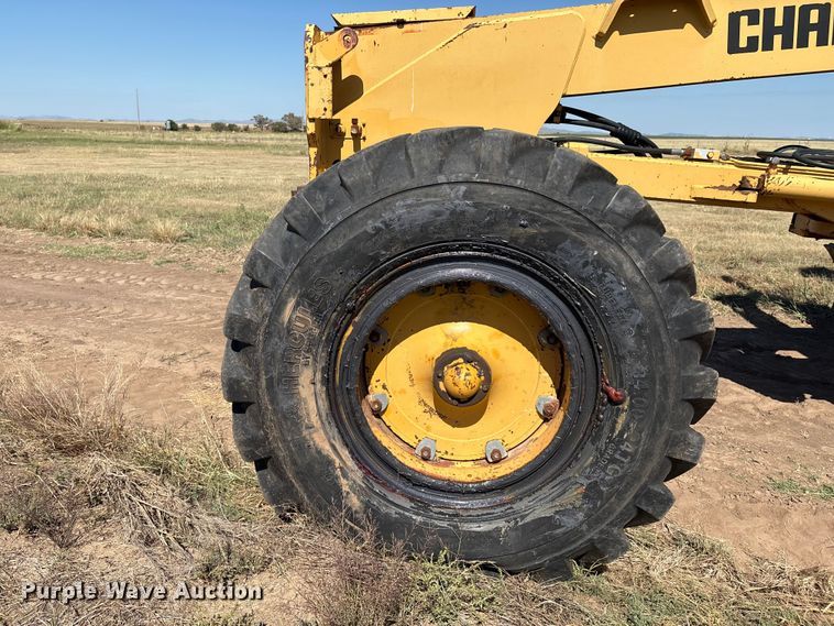image for item IE9226 1990 Champion 720 A motor grader