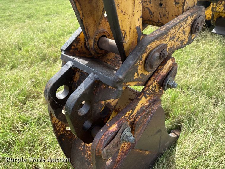 image for item IE9237 1998 John Deere 310E backhoe