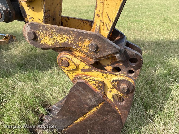 image for item IE9237 1998 John Deere 310E backhoe