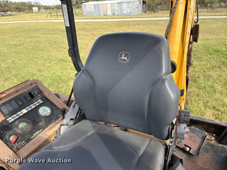 image for item IE9237 1998 John Deere 310E backhoe