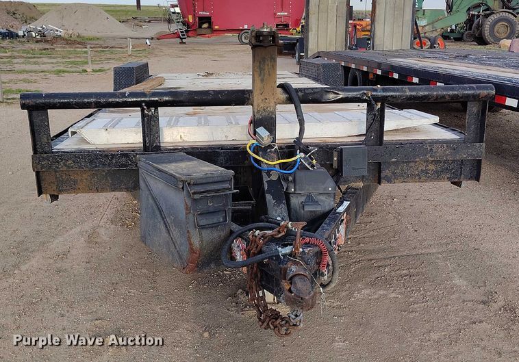 image for item IP9676 1998 Texas Bragg equipment trailer