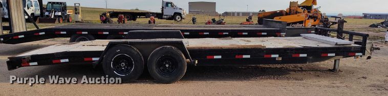 image for item IP9676 1998 Texas Bragg equipment trailer