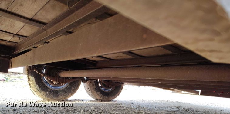 image for item IP9676 1998 Texas Bragg equipment trailer