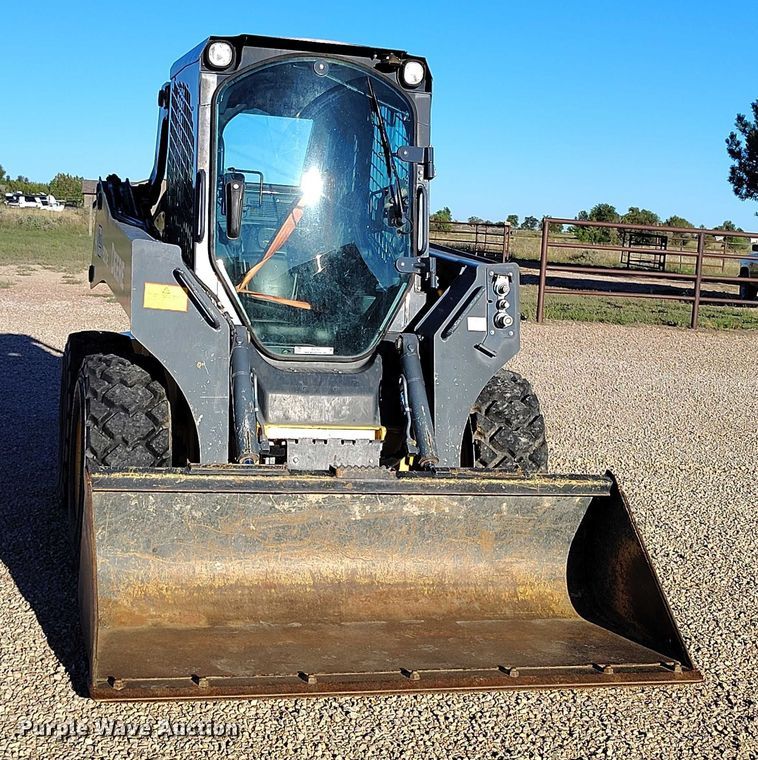 MINI CARGADOR SOBRE RUEDAS 2017 JOHN DEERE 320E