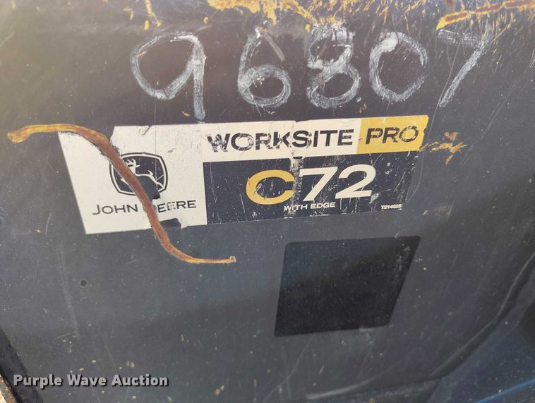 image for item IP9711 2017 John Deere 320E skid steer loader