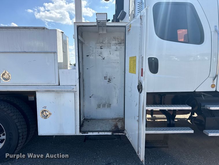 image for item NU9685 2013 Freightliner 108SD Crew Cab crane truck