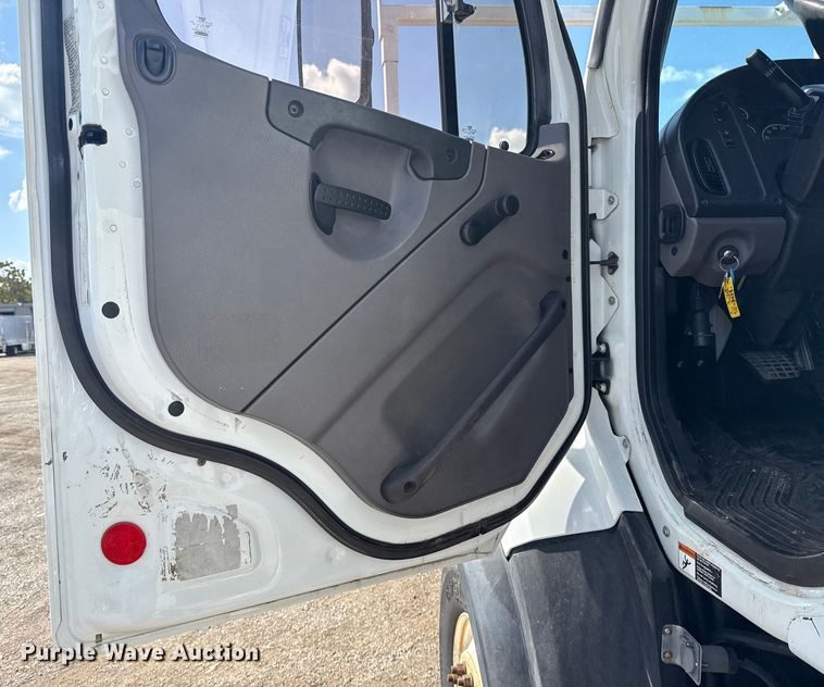 image for item NU9685 2013 Freightliner 108SD Crew Cab crane truck