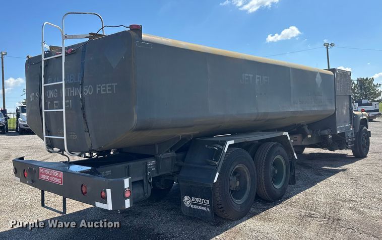 image for item NU9693 1982 Mack DM492S fuel truck