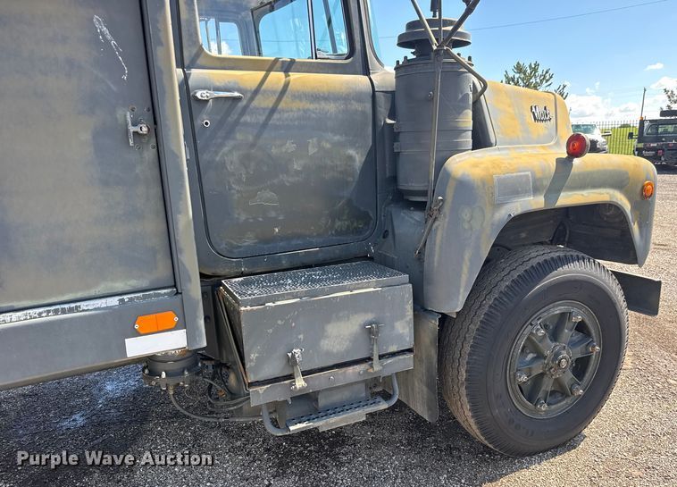 image for item NU9693 1982 Mack DM492S fuel truck