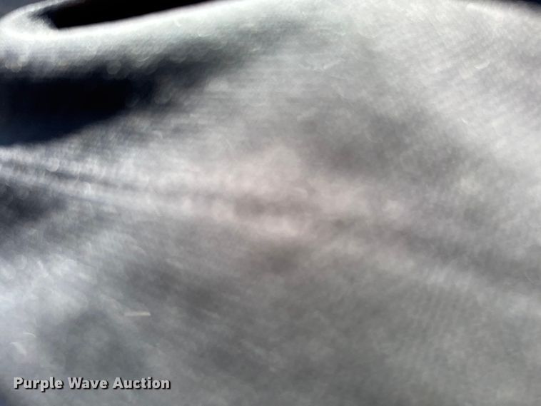 image for item NU9693 1982 Mack DM492S fuel truck