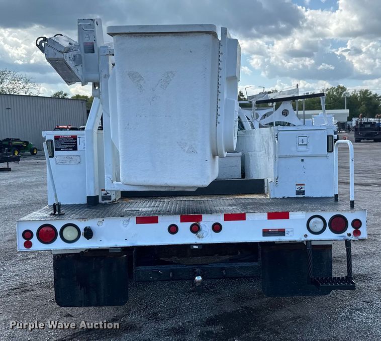 image for item NU9696 2011 Ford F450 Super Duty bucket truck